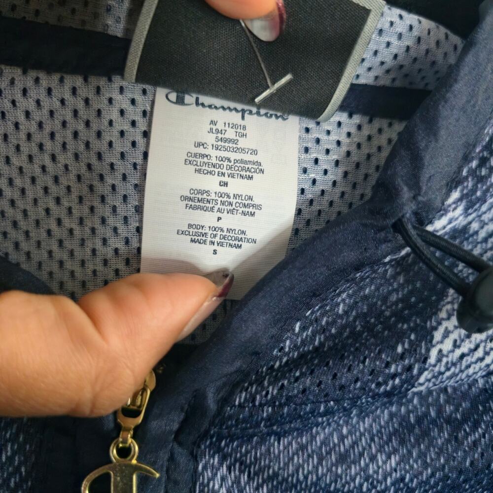 Champion‎ NWT Women's Navy Nylon Warm Up Jacket Small - Picture 9 of 13